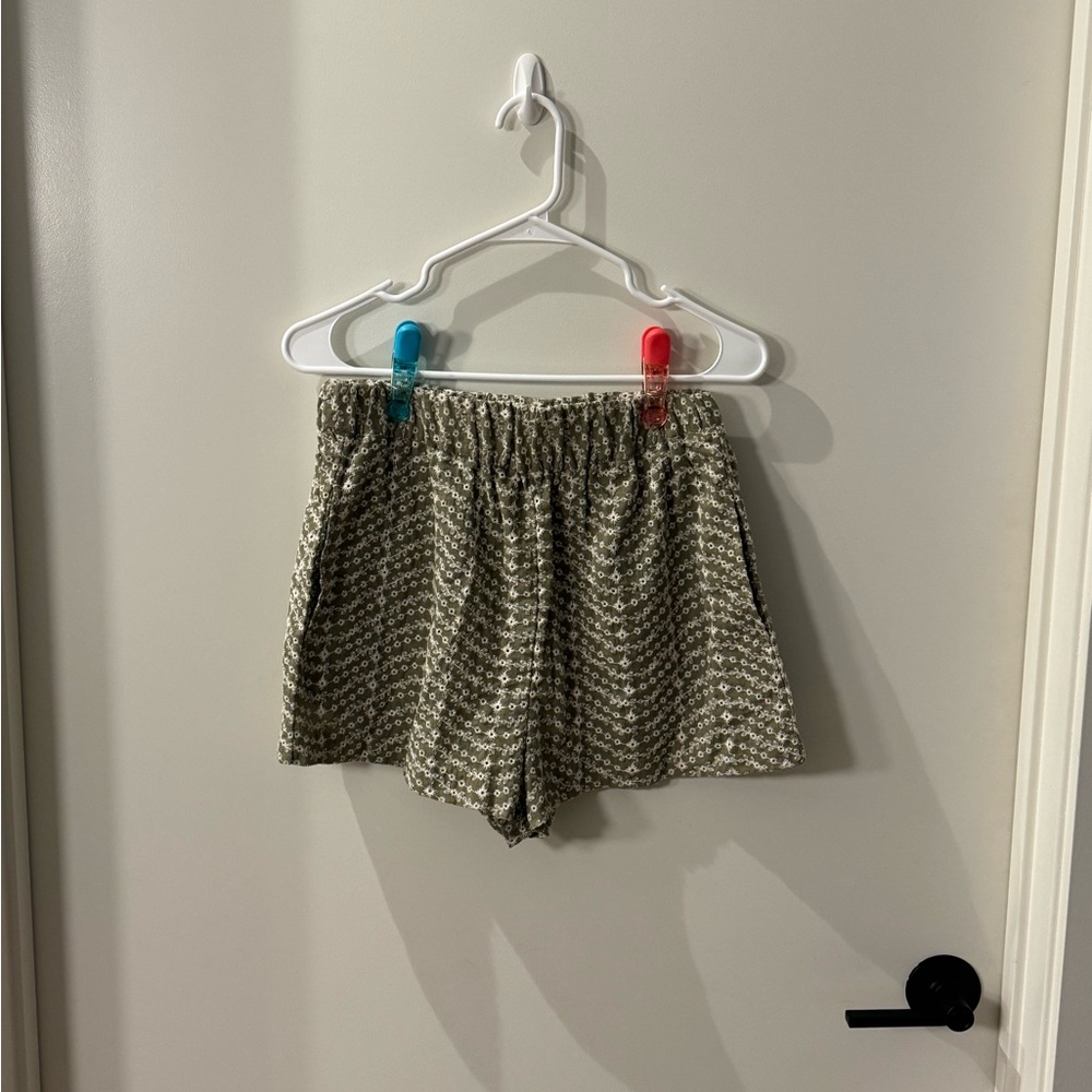 Zara Green and White Patterned Women Shorts